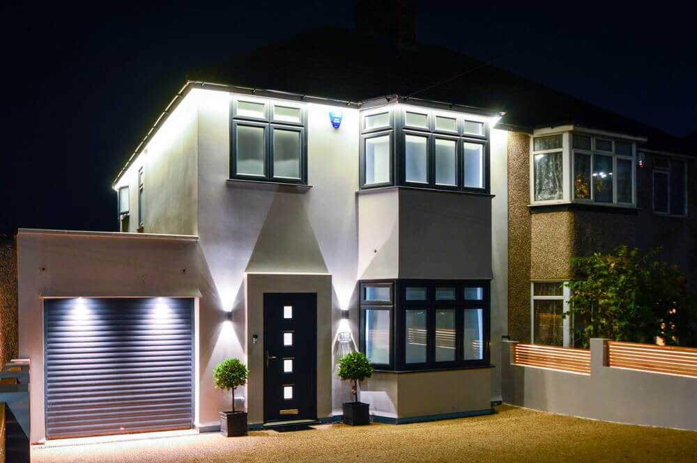 driveway-and-front-of-house-lighting (1)